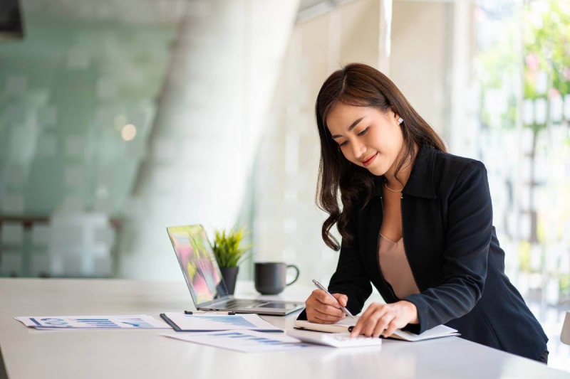 Should Your Greater Houston Business Make an LLC to S Corp Conversion This Tax Year?